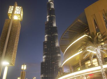 【杜拜 Dubai】杜拜噴泉Dubai fountain 欣賞超華麗的燈光水舞秀 杜拜購物中心與哈里發塔噴泉 旅遊部落格
國內外旅遊 美食餐廳 攝影