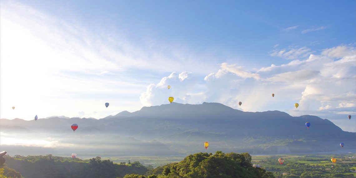 【台東 Taitung】2016台灣國際熱氣球嘉年華 鹿野高台欣賞色彩繽紛的熱氣球競賽